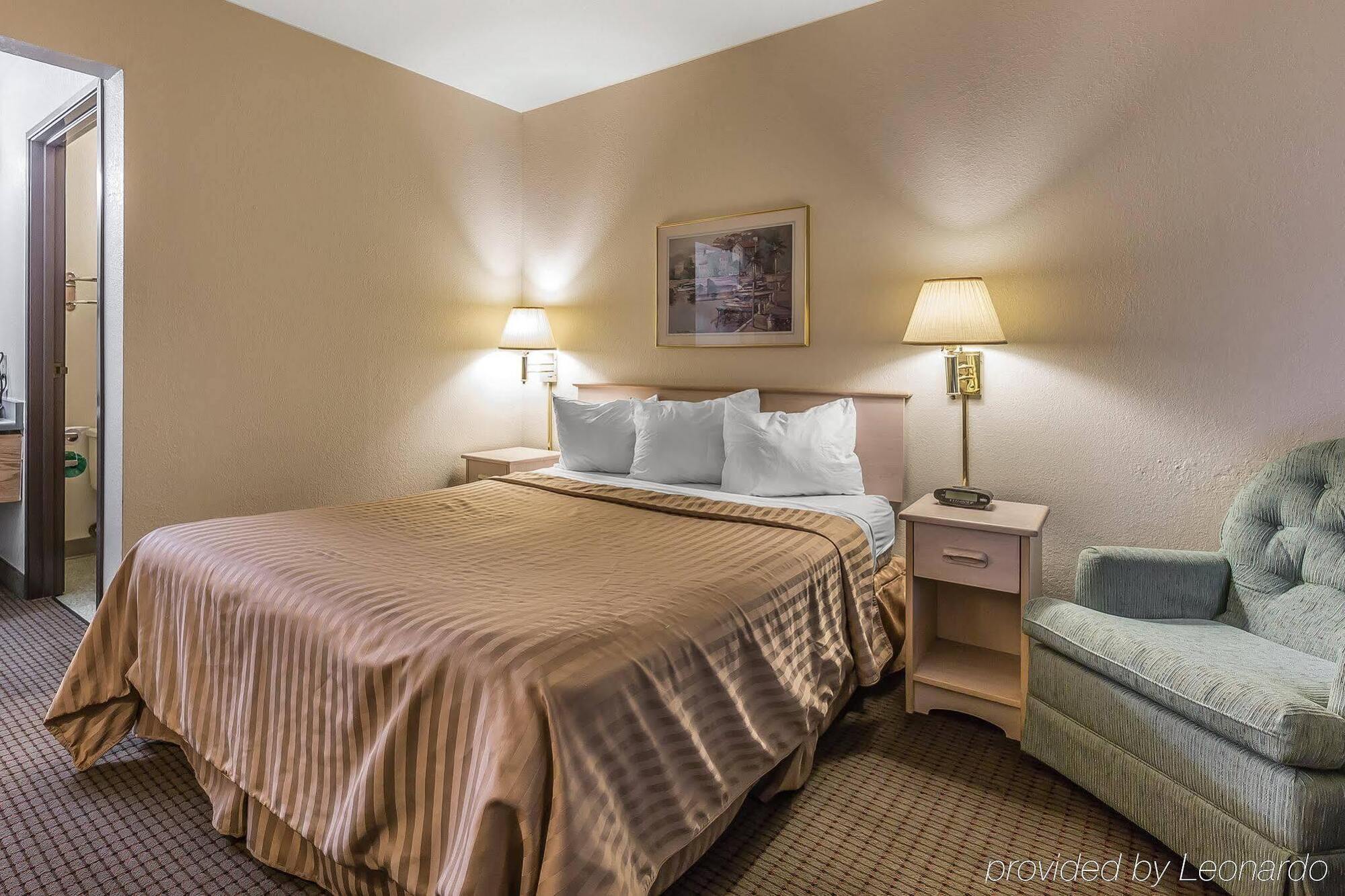 Country Inn & Suites By Radisson, Monterey Beachfront-Marina, Ca Exterior foto